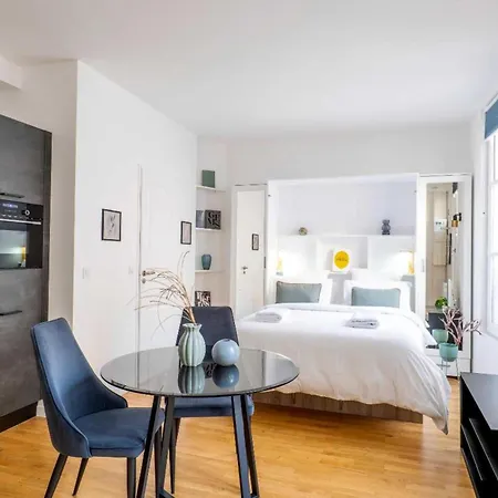 Superb Flat - Heart Of Marais -