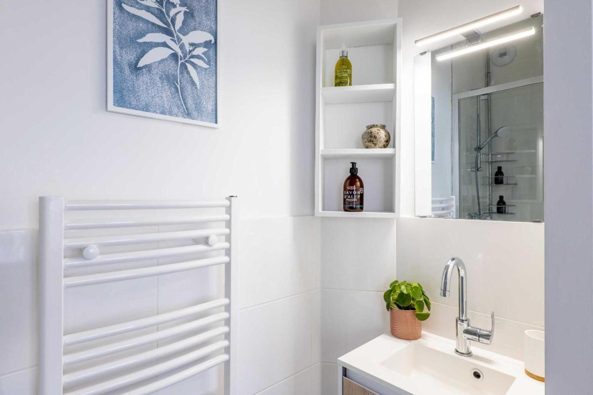 Superb Flat - Heart Of Marais - *
